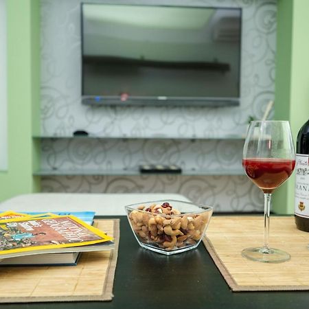 Bright 1Bdr Apartment In The City Center Сараєво Екстер'єр фото