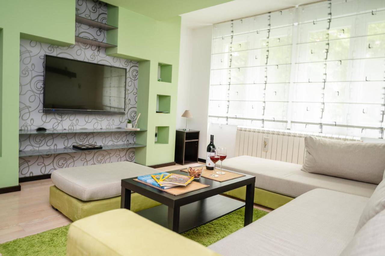 Bright 1Bdr Apartment In The City Center Сараєво Екстер'єр фото