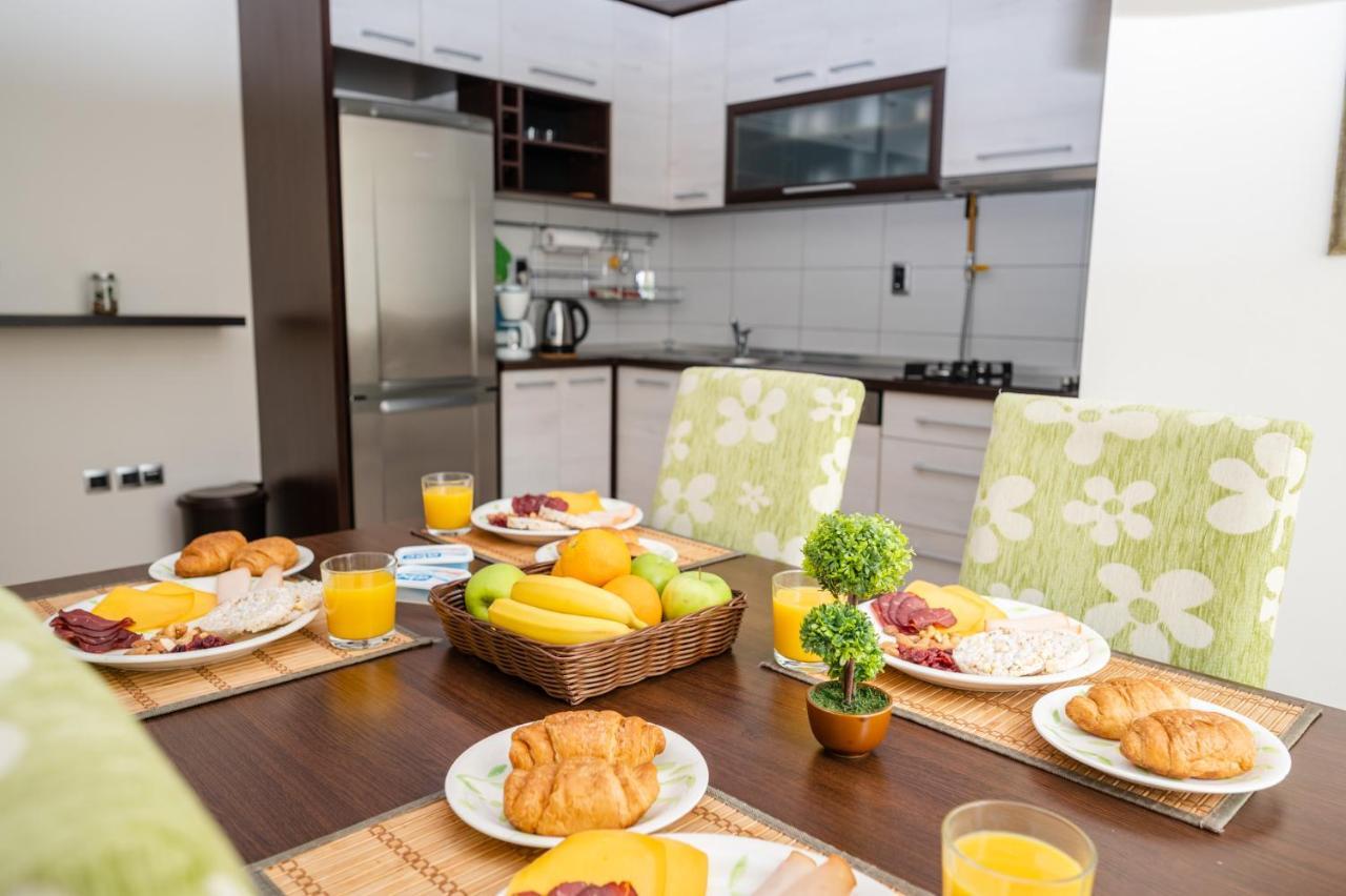 Bright 1Bdr Apartment In The City Center Сараєво Екстер'єр фото